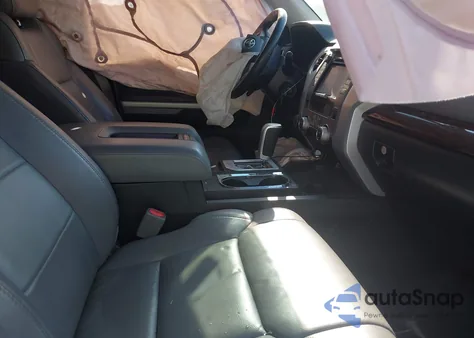 2016 Toyota Tundra Limited 5.7L V8 z USA, uszkodzony, nr VIN 5TFBW5F12GX513191